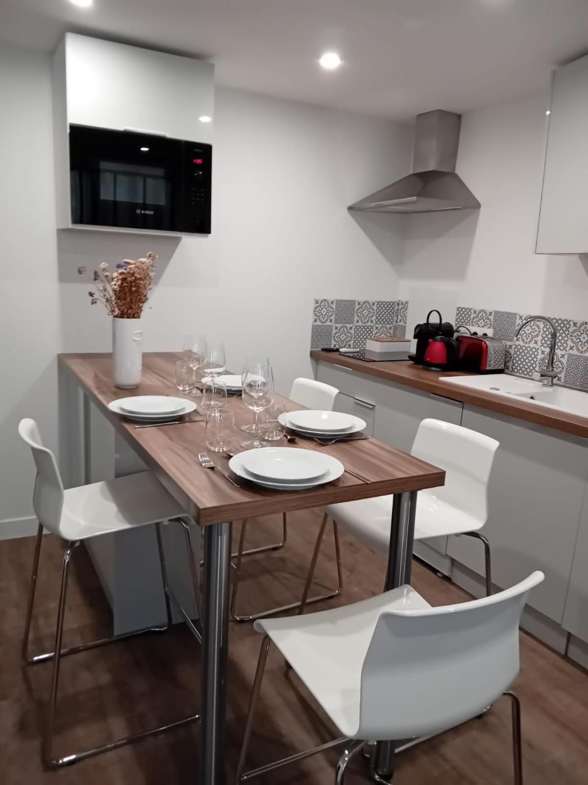 L'Amandier - Joli Appartement T3 Neuf Centre Ville A 2 Pas De La Rotonde Mirabeau Et Des Allees Provencales Aix-en-Provence Exteriör bild