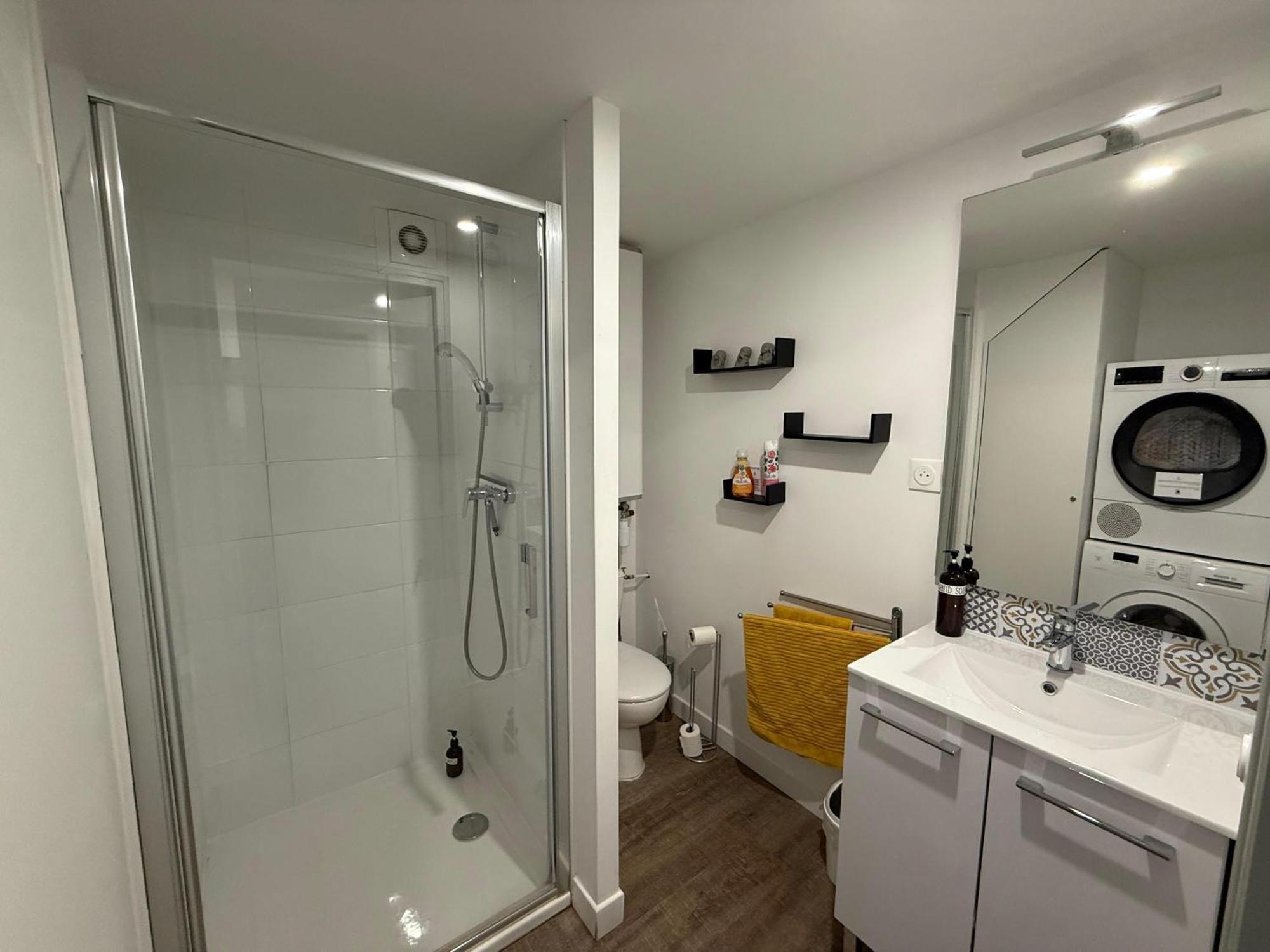 L'Amandier - Joli Appartement T3 Neuf Centre Ville A 2 Pas De La Rotonde Mirabeau Et Des Allees Provencales Aix-en-Provence Exteriör bild